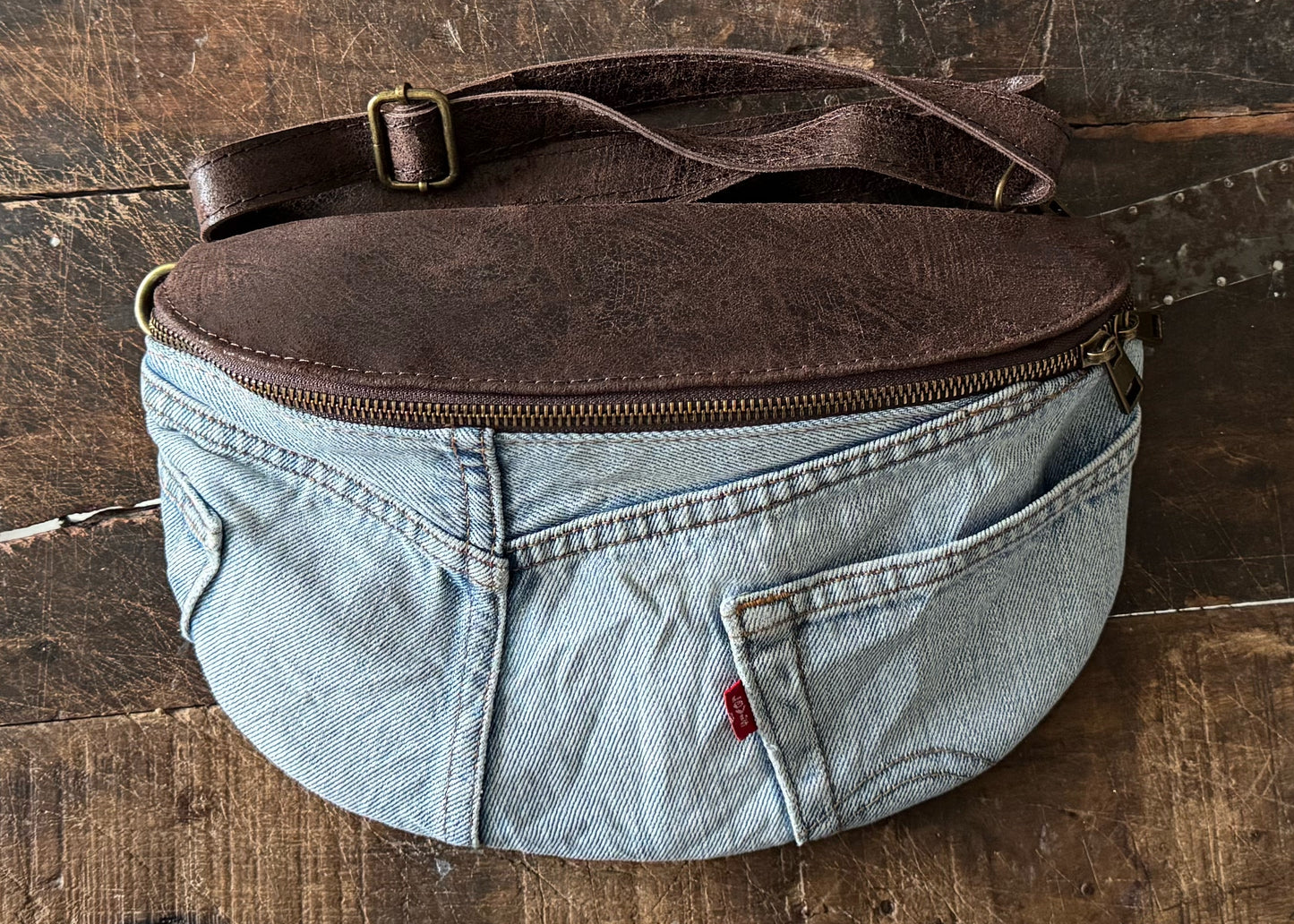 Crossbodybag aus Levi’s Jeans