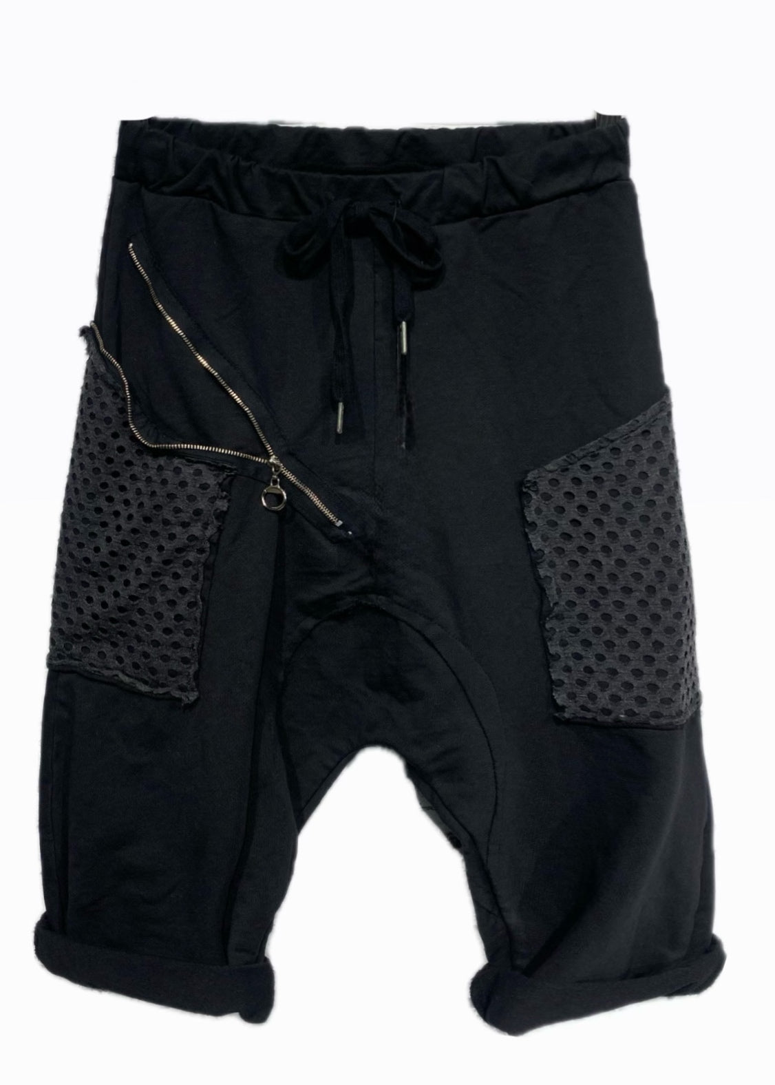 Kurze Baggy im Utility-Styl