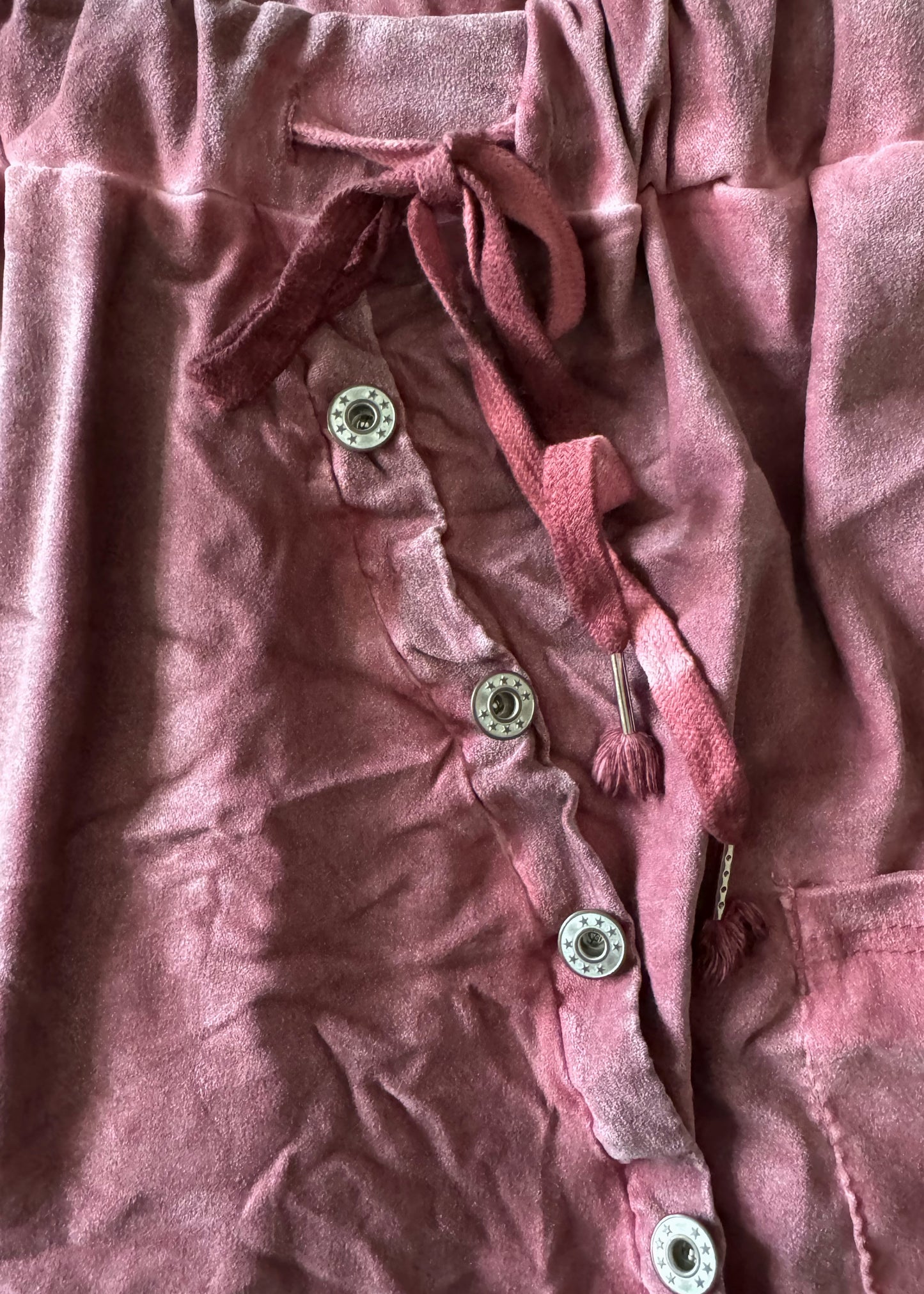 Baggy aus Wildlederimitat