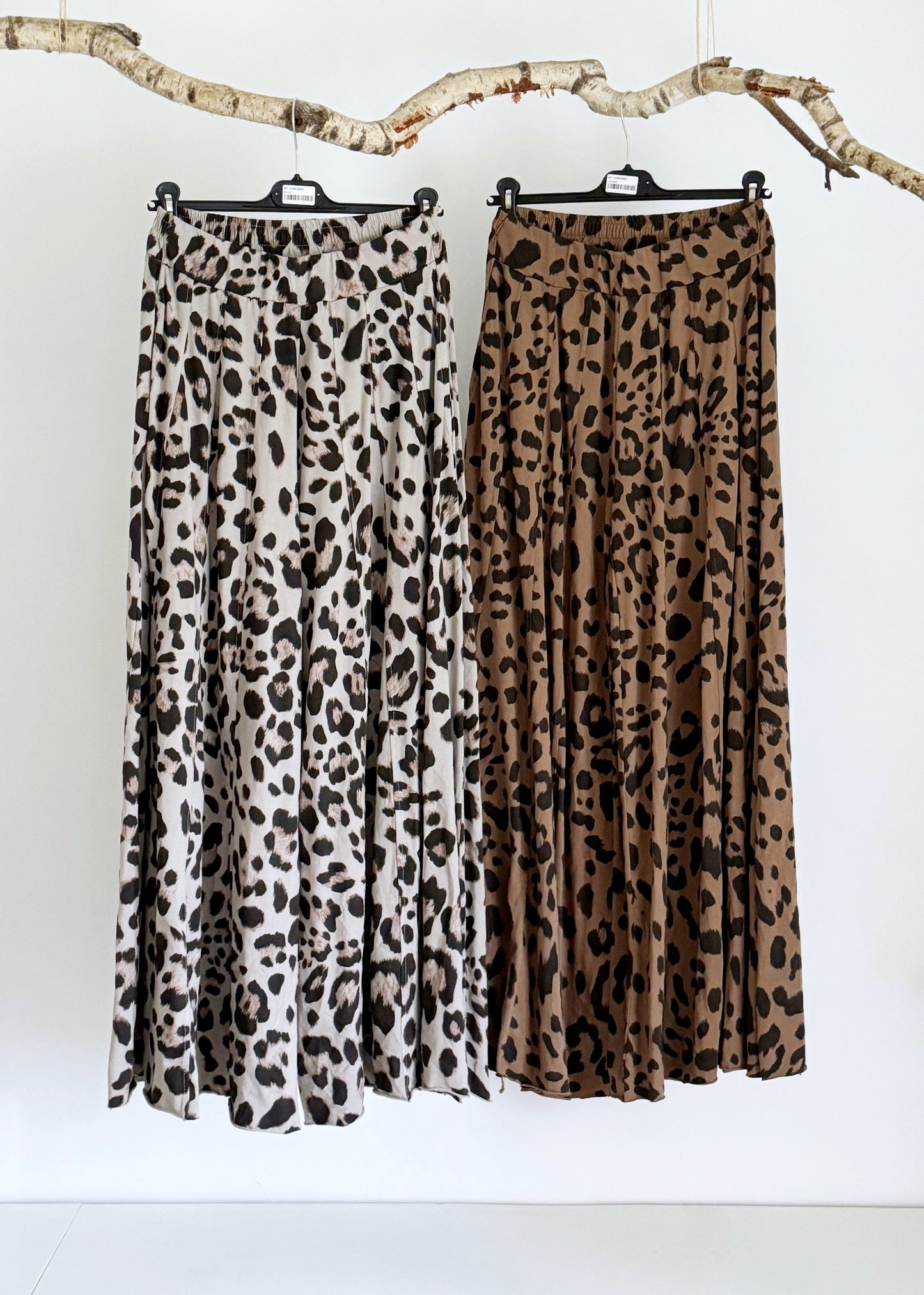 Hosenrock - used look in Leo & Uni